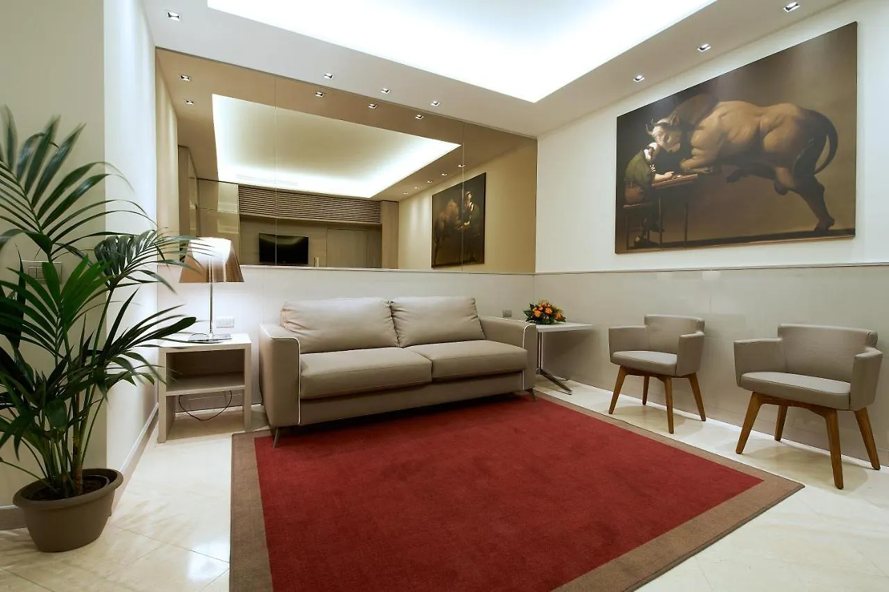 Harry'S Bar Trevi Luxury Apartments - Mignanelli Roma