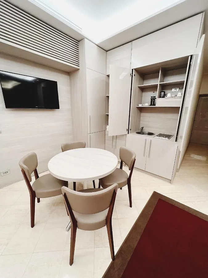 Harry'S Bar Trevi Luxury Apartments - Mignanelli Roma